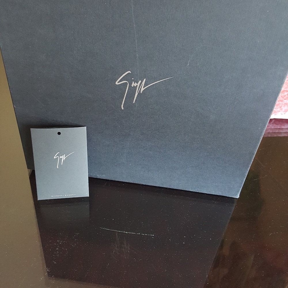 GIUSEPPE ZANOTTI SHOE BOX